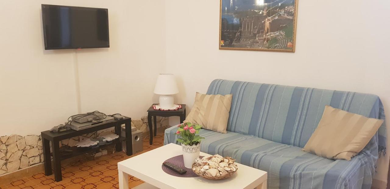 Ferienwohnung Casa Capri Giardini-Naxos Exterior foto